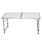 Összecsukható kempingasztal A04281