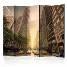 Paraván - A felhőkarcolók árnyékában II