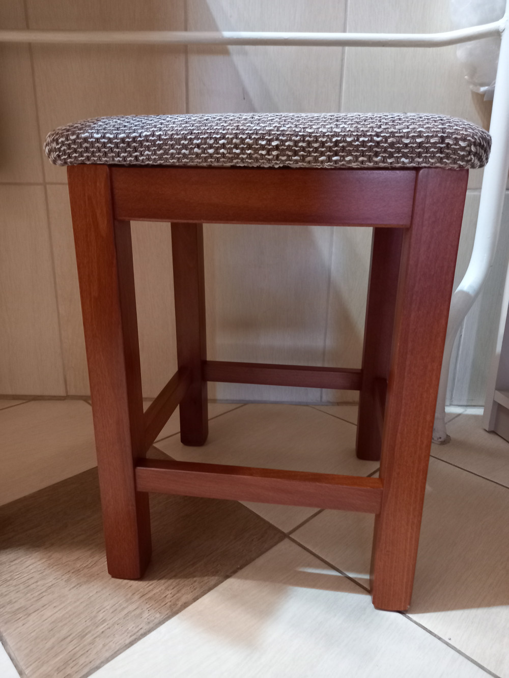 Favázas étkezőszék magyar szilva T21820-2-6430