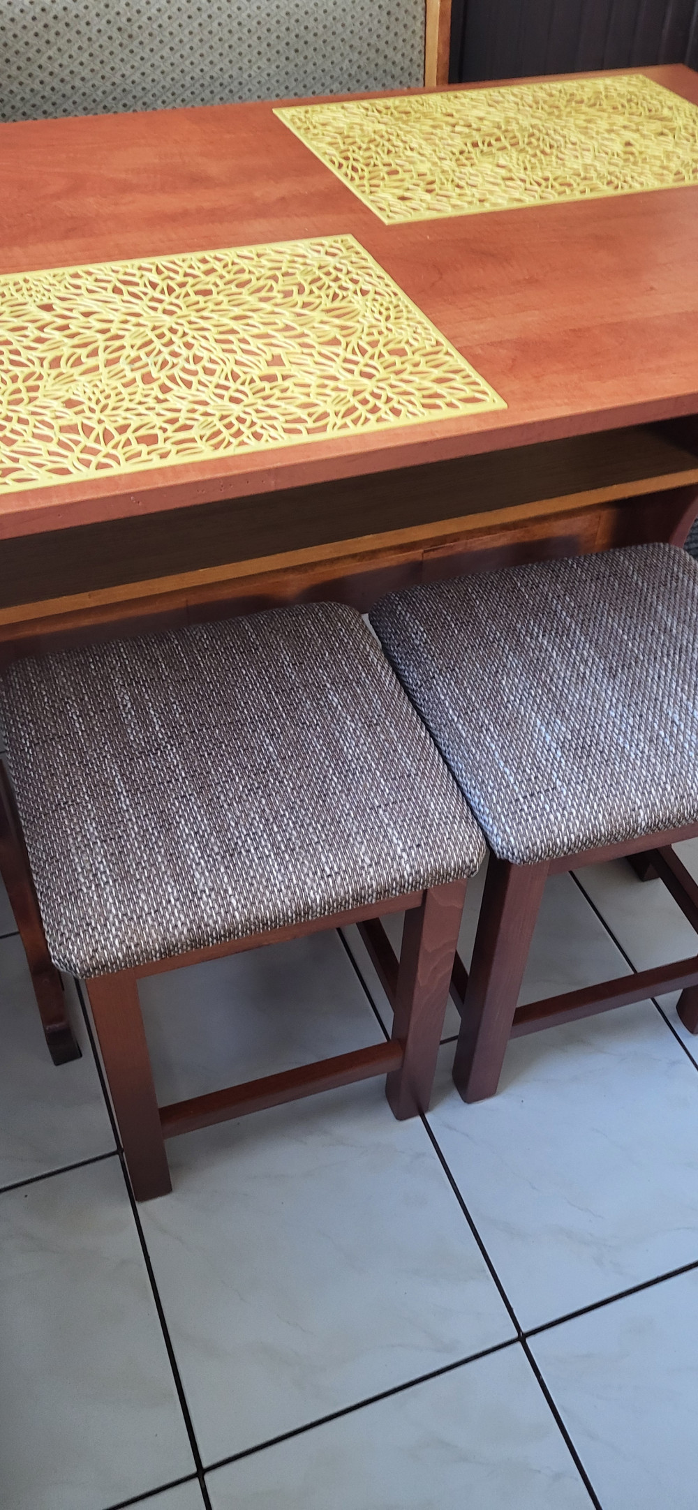 Favázas étkezőszék magyar szilva T21820-2-6430